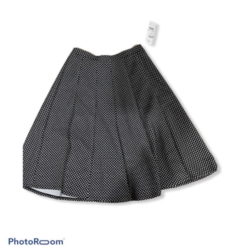 NY Collection pleated polkadot skirt size small